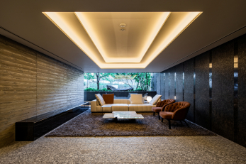 �@�G���g�����X�z�[��