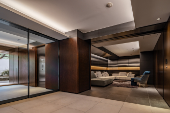 �@�G���g�����X