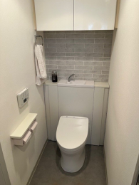 �@���X�g���[��