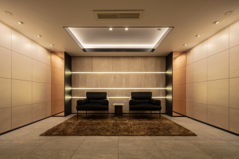 �@�G���g�����X�z�[��