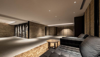 �@�G���g�����X�z�[��